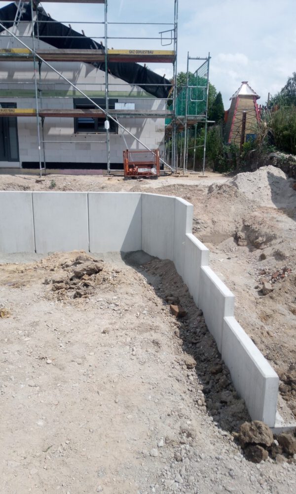 Baustelleneinfassung mit Borden